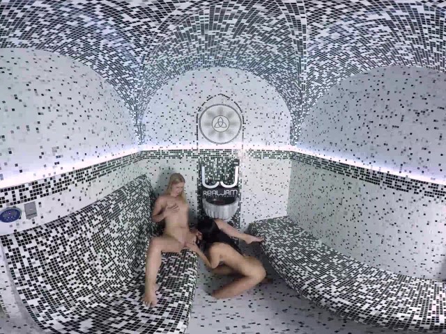 RealJamVR -Violette Pure %26 Lady Dee - Sensual Sauna