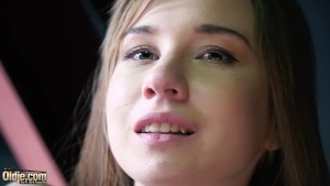 Amazing Teen Amateur Getting Pussy Fucked by Grumpy Old Man - Free ...