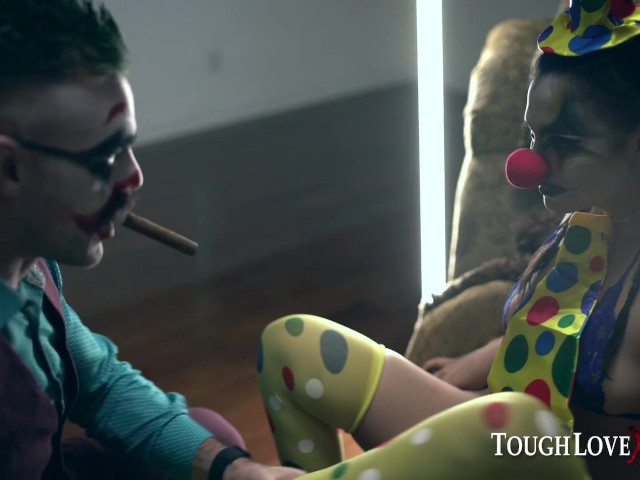 TOUGHLOVEX Violet Starr Lets JokerX Stuff Her Pussy