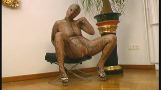 Mimmi dressed like a Snake