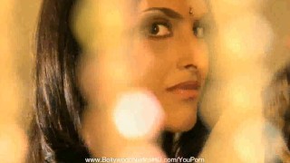 Bollywood Girlfriend Is True HD